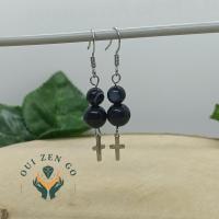 Boucle d oreille agate noir croix 1 